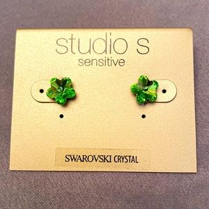 💚🍀SWAROVSKI CRYSTAL Post Earrings for Sensitive Ears